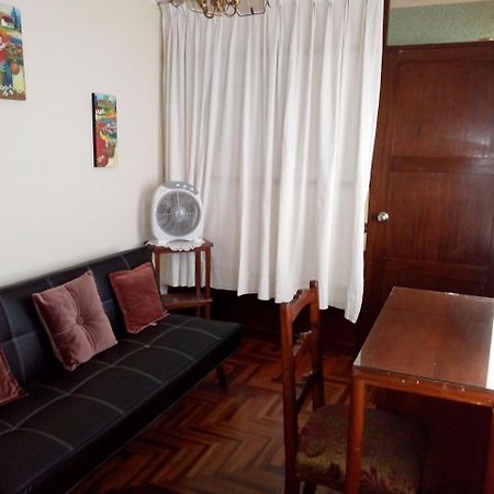 Nydia'S Trujillo City Hostel エクステリア 写真