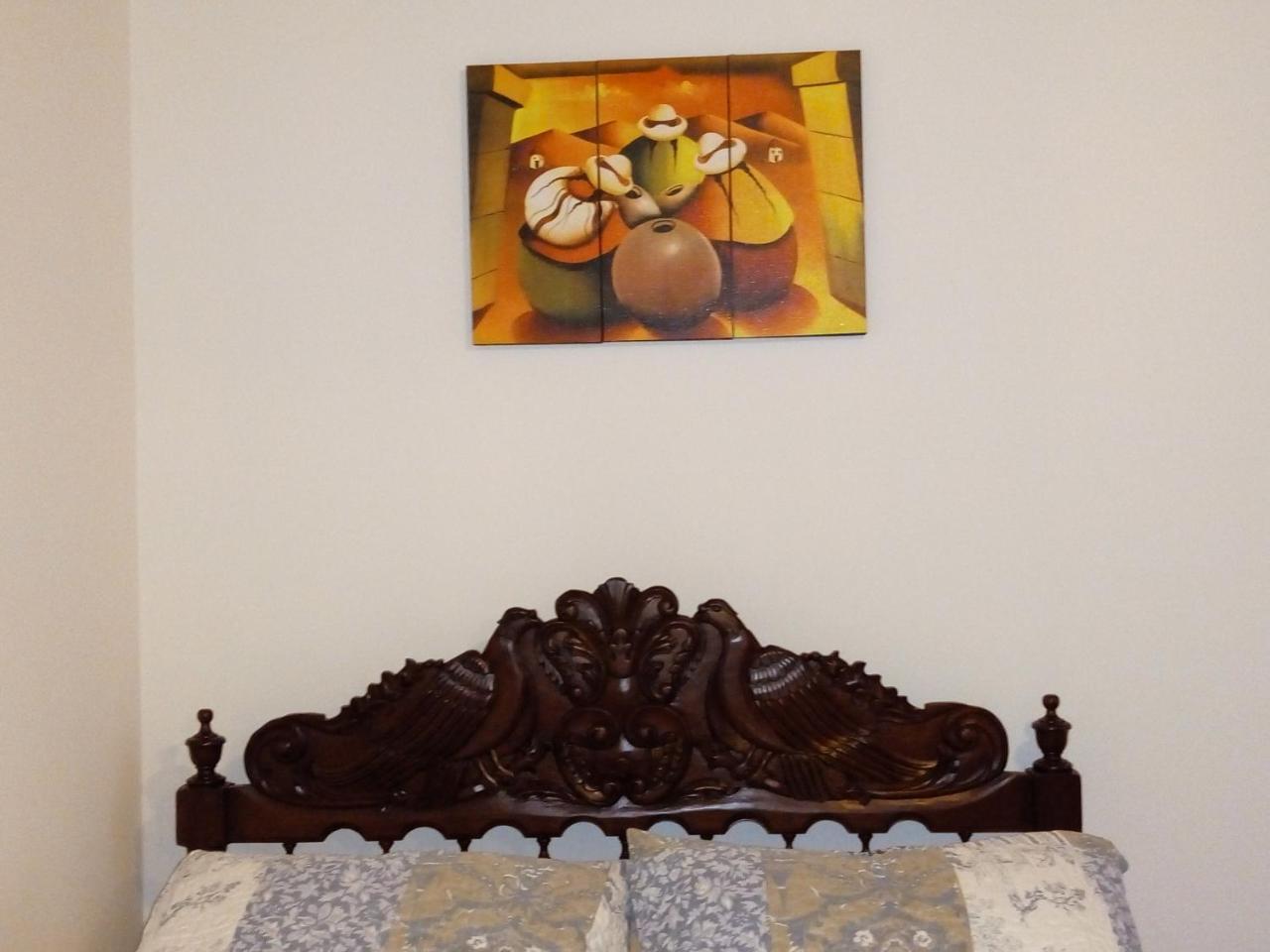 Nydia'S Trujillo City Hostel エクステリア 写真